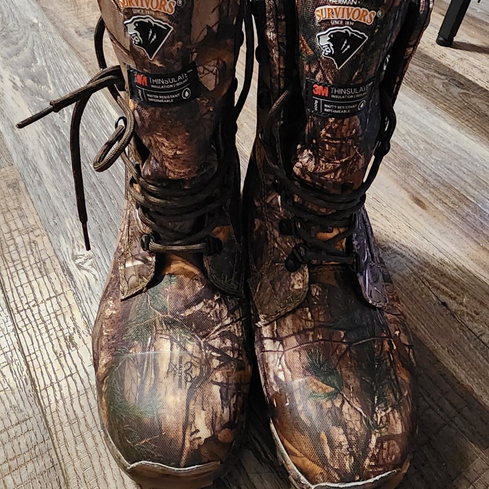 Survivor's Men's Camouflage Boots